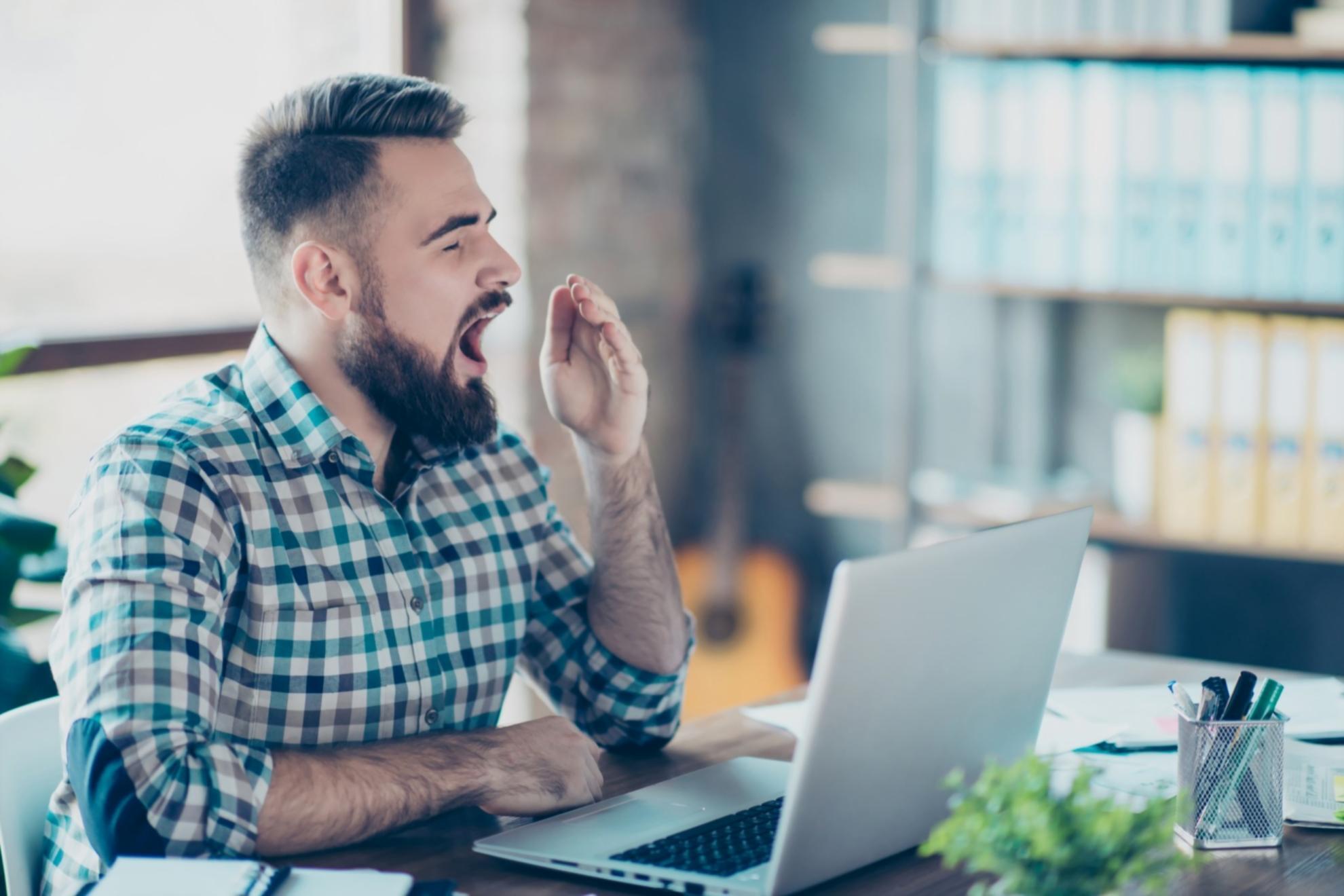 Письменники за роботою над трагічними сюжетами